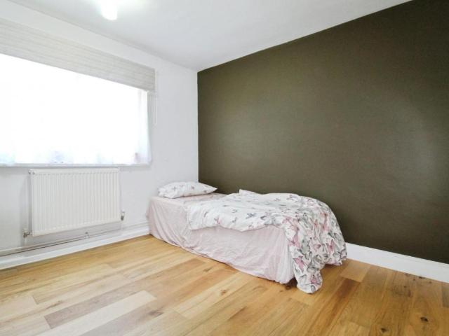 Flat for sale in Burnt Mill, Harlow