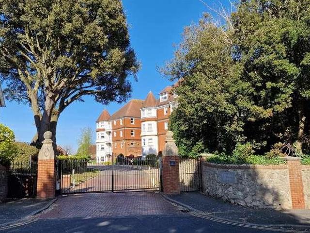 Flat for sale in Upperton, Eastbourne