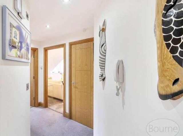 Flat for sale in Mount Pleasant, Fole