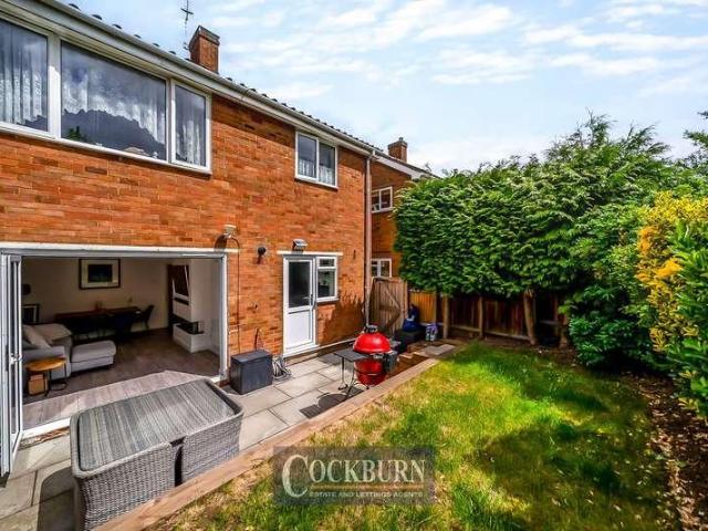 Flat for sale in New Eltham, Greater London