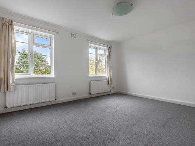 Flat for sale in Greater London