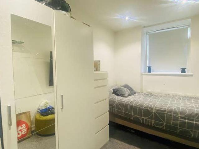 Flat for sale in Paddington, Greater London
