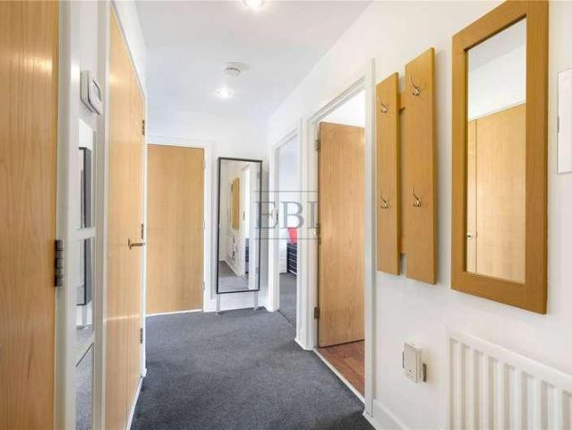 Flat for sale in London Borough of Newham, Greater London