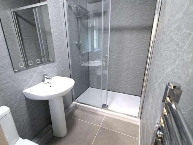Flat for sale in Thrashbush, Airdrie