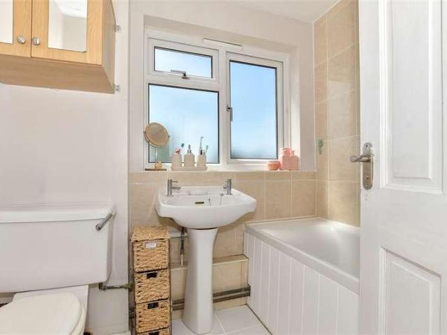 Flat for sale in New Town, Horsham