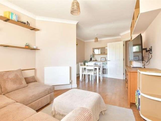 Flat for sale in Thurston Park, The Bridge