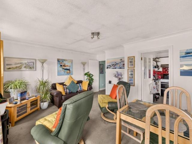 Flat for sale in Feckenham, City Of Bristol