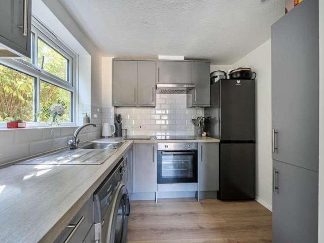 Flat for sale in Montreal Park, The Butts