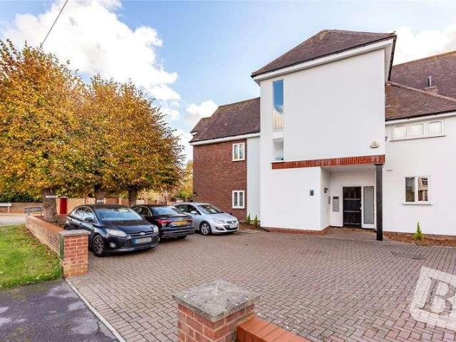 Flat for sale in Melbourne, Chelmsford
