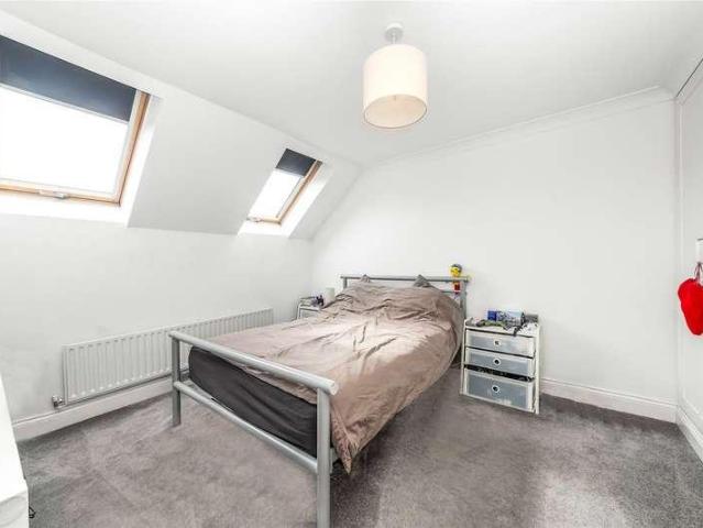 Flat for sale in Whyteleafe, Whyteleafe