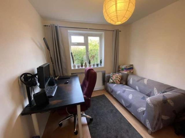 Flat for sale in Arbury, Cambridgeshire