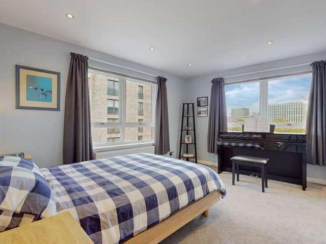 Flat for sale in Hutchesontown, Gorbals