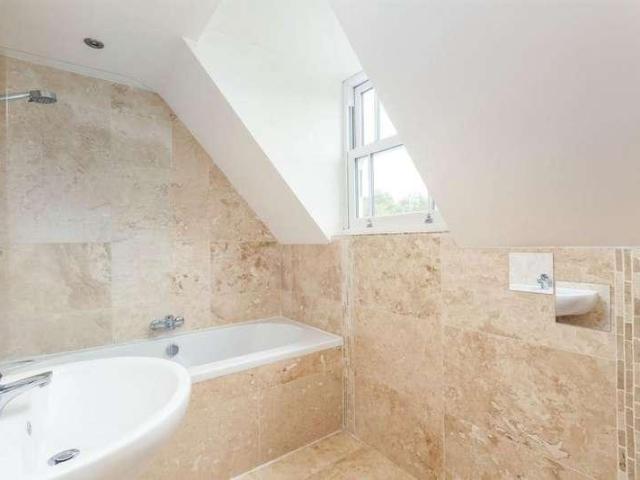 Flat for sale in The Butts, Kent