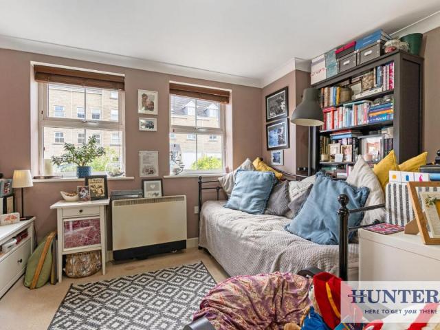 Flat for sale in Apperley Bridge, West Yorkshire