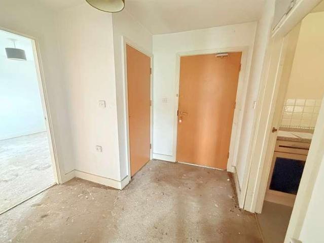 Flat for sale in Higher Runcorn, Halton