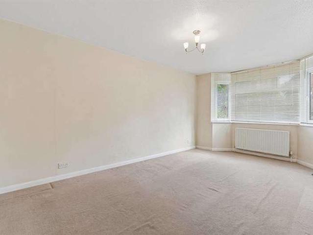 Flat for sale in Kingsdown Park, The Bridge