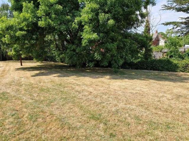Flat for sale in Withycombe, Budlake