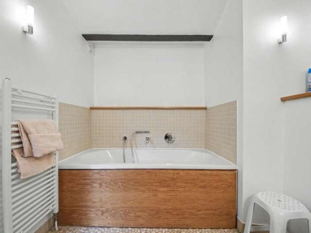 Flat for sale in Georgia, Greater Manchester