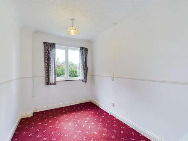 Flat for sale in Chedburgh, Suffolk