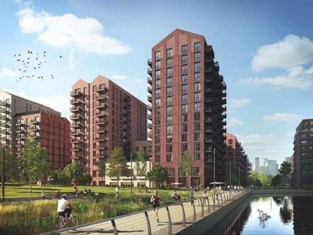 Flat for sale in Poplar Grove, Greater London