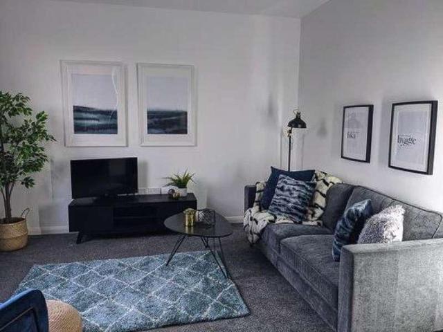 Flat for sale in Georgia, Greater Manchester