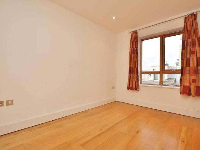 Flat for sale in Charlotteville, Westborough