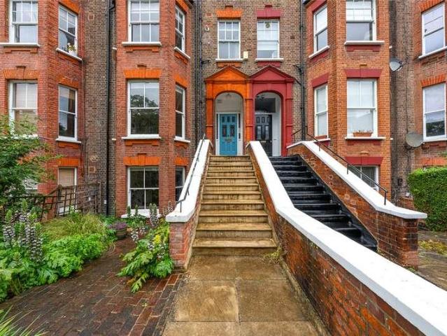 Flat for sale in South Hampstead, Greater London