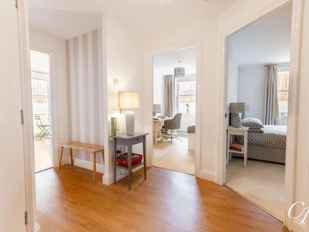 Flat for sale in St Mark's, Golden Valley