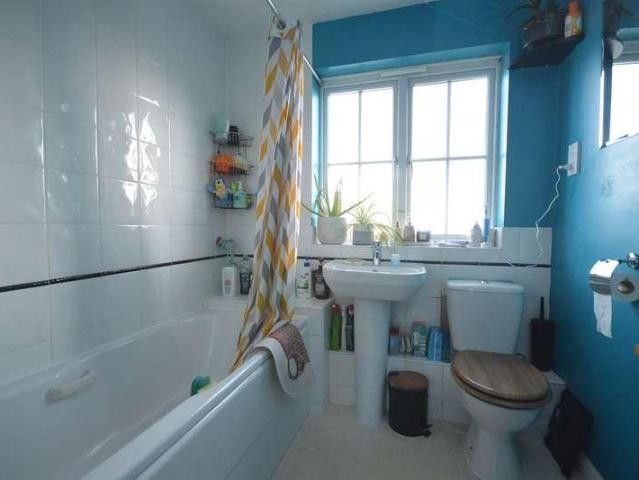 Flat for sale in Bocking, Chipping Hill