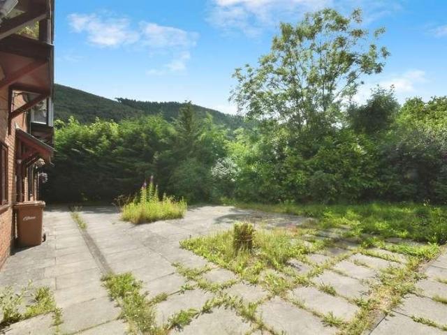 Flat for sale in Newport, Pont-y-waun