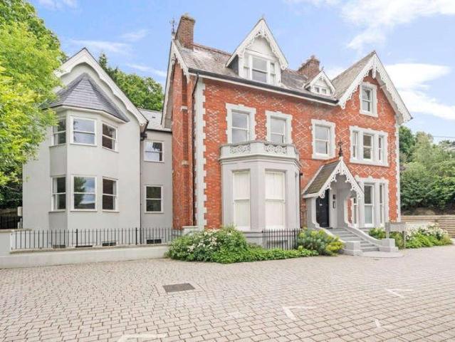Flat for sale in St James, Sandown Park