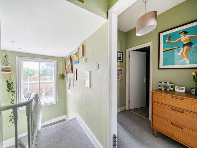Flat for sale in Archway, Greater London