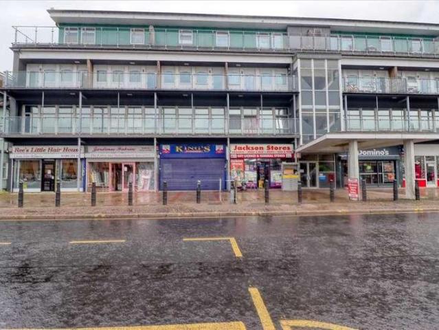 Flat for sale in Dale Hill, Essex