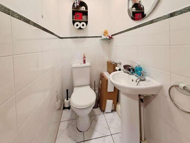 Flat for sale in Wilden, Rushock