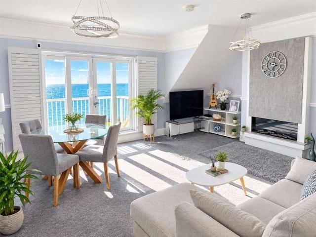 Flat for sale in Lee-on-the-Solent, Gosport