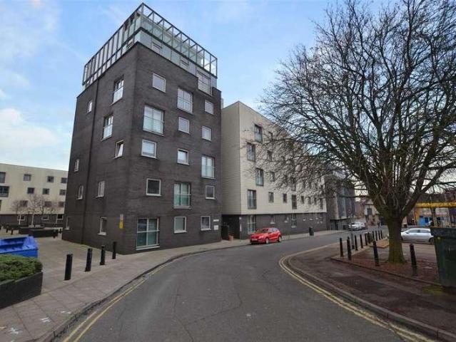 Flat for sale in East Bank, Norfolk