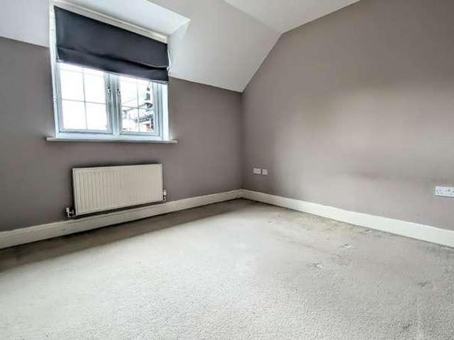 Flat for sale in Bolton Low Houses, Hampshire