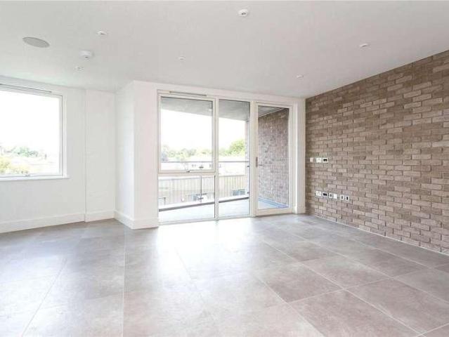 Flat for sale in London Borough of Tower Hamlets, Greater London