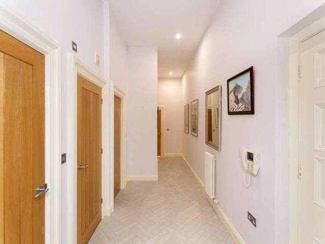 Flat for sale in Llandudno, Wales