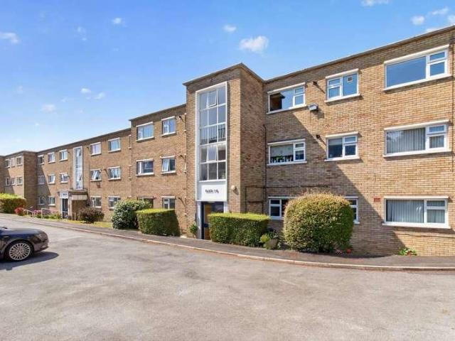 Flat for sale in Penarth Marina, Penarth