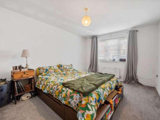 Flat for sale in Pennylands, Roby Mill