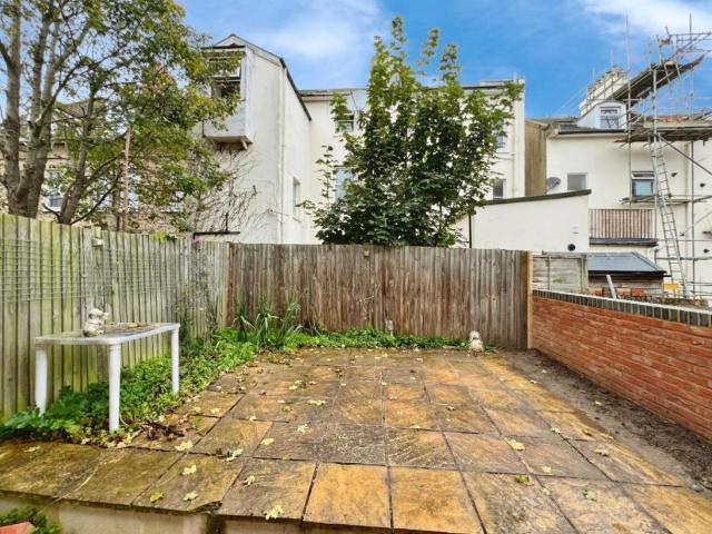 Flat for sale in Folkestone