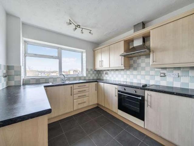 Flat for sale in Yate, South Gloucestershire