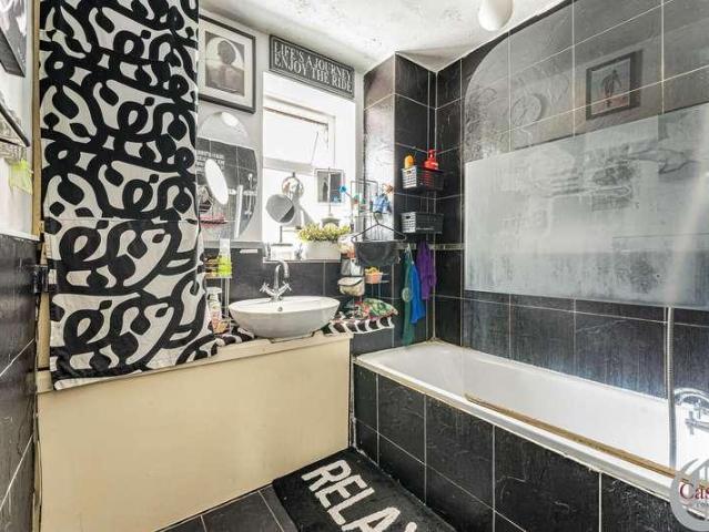 Flat for sale in Milton Gardens Estate, Greater London