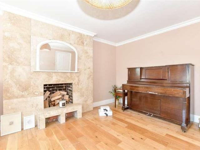 Flat for sale in Clapham, West Sussex