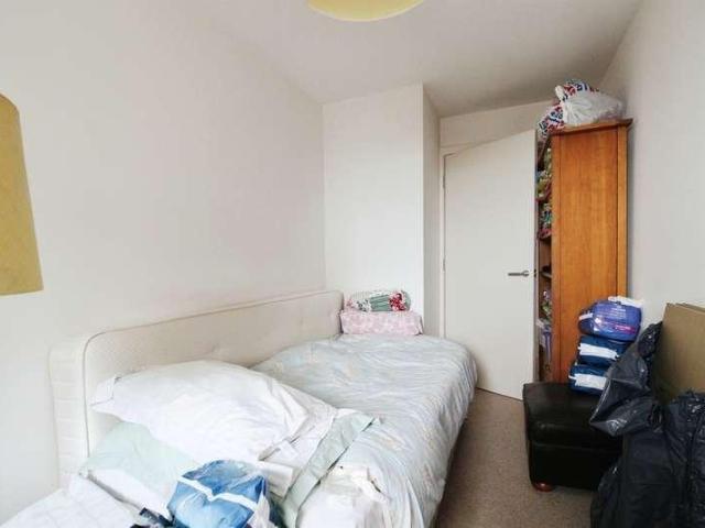 Flat for sale in Crockherbtown, Falcon Lodge