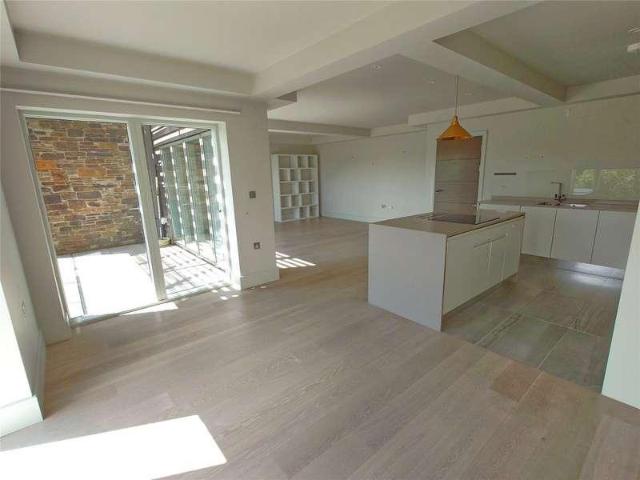 Flat for sale in Moresk, Penweathers
