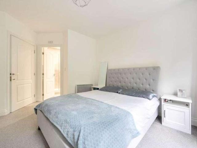 Flat for sale in Newtown, Reading