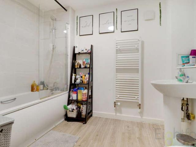 Flat for sale in Hollingdean, Brighton & Hove