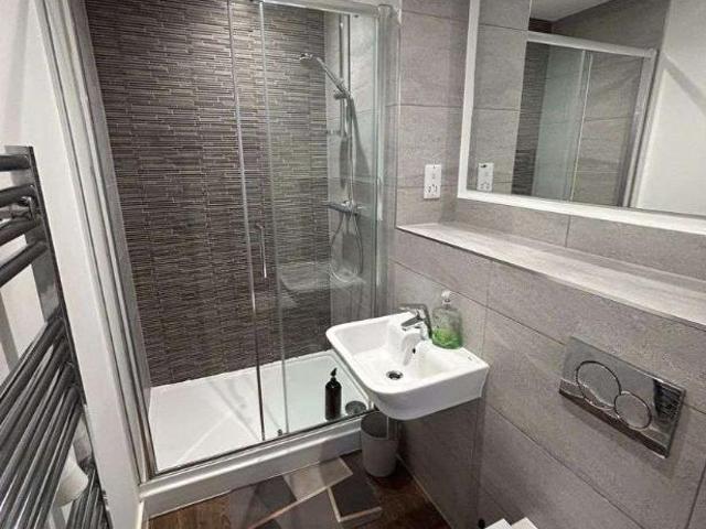 Flat for sale in Edgbaston, West Midlands